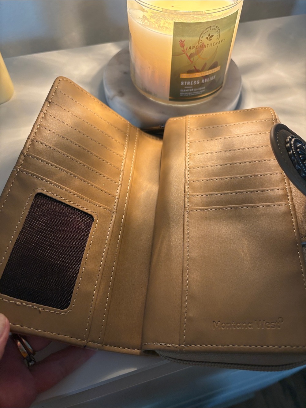 MONTANA WEST VINTAGE SUNFLOWER ZIPPER WALLET - Picture 6 of 7